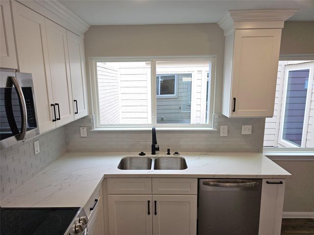 10846 Kirktown Drive, Houston, TX 77089