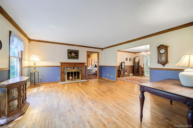 5 Red Fox Run, Chester, NY 10918