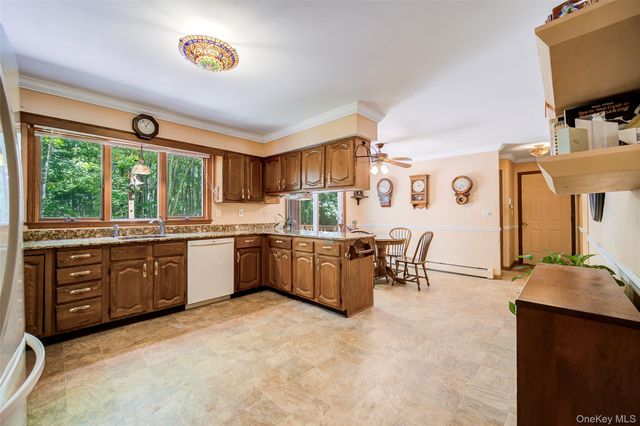5 Red Fox Run, Chester, NY 10918