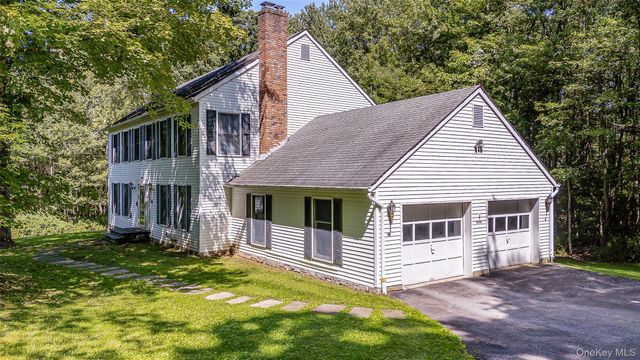 5 Red Fox Run, Chester, NY 10918