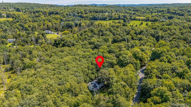 5 Red Fox Run, Chester, NY 10918