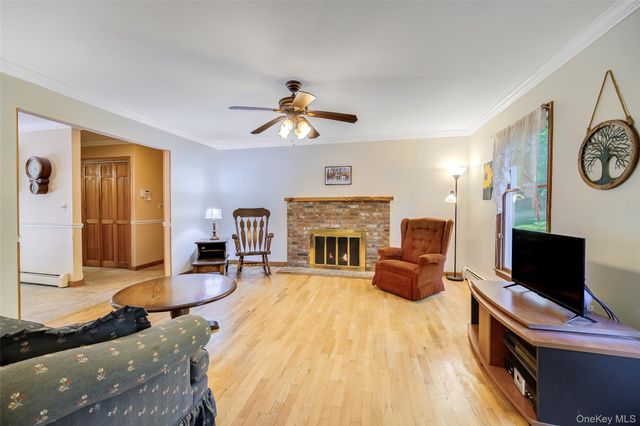 5 Red Fox Run, Chester, NY 10918