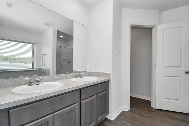 11028 Patriot Court, Cleveland, TX 77328