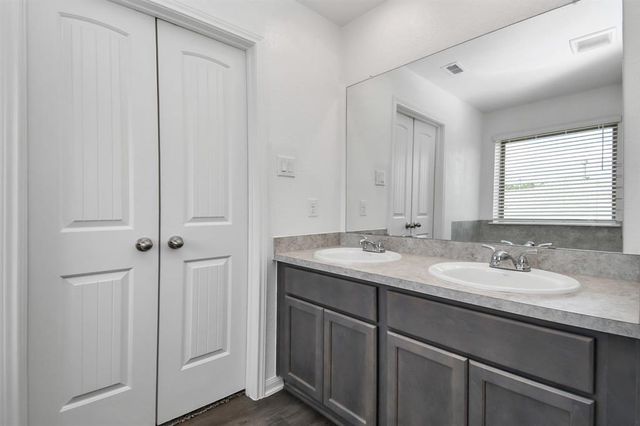 11028 Patriot Court, Cleveland, TX 77328
