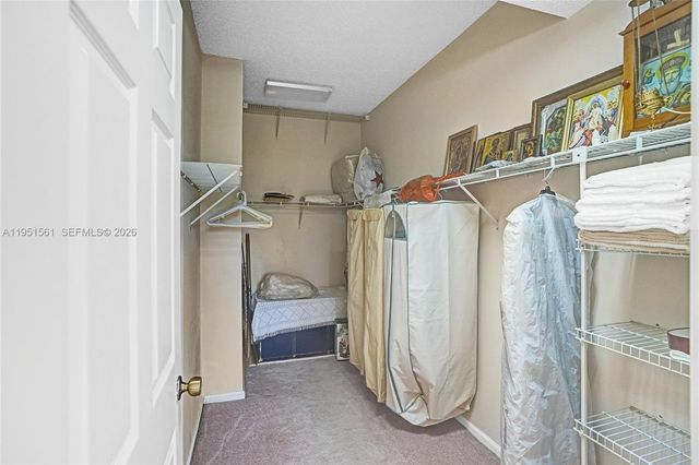 10530 NW 10th St B-125, Plantation, FL 33322