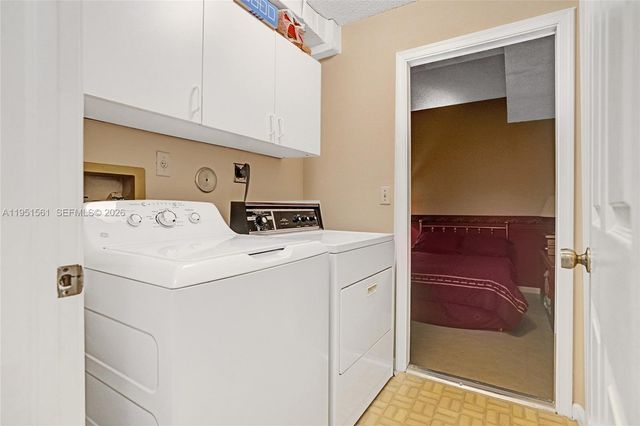 10530 NW 10th St B-125, Plantation, FL 33322