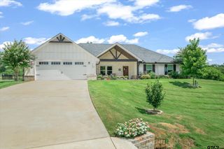 797 Oklahoma St, Van, TX 75790