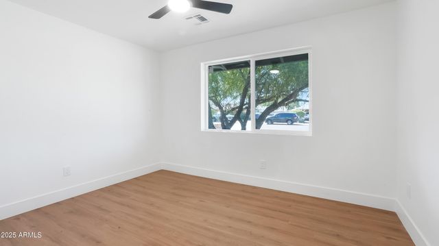 8829 N 17TH Avenue, Phoenix, AZ 85021