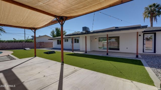 8829 N 17TH Avenue, Phoenix, AZ 85021