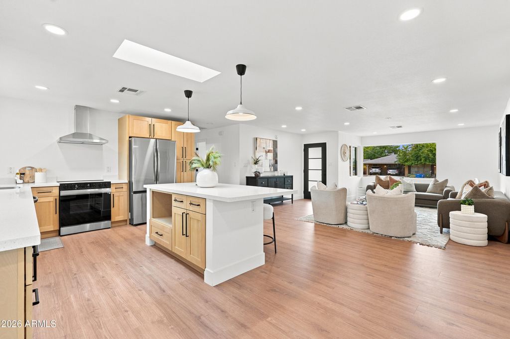 8829 N 17TH Avenue, Phoenix, AZ 85021 — photo 5