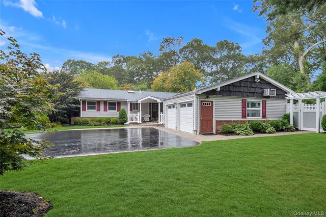 87 Teed Street, South Huntington, NY 11746