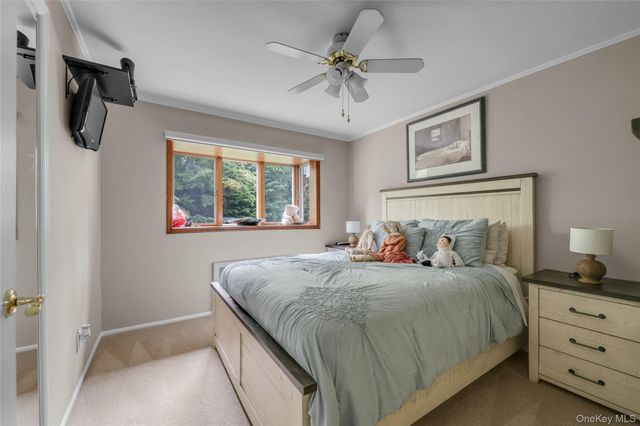 87 Teed Street, South Huntington, NY 11746