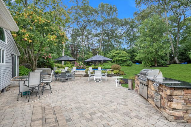 87 Teed Street, South Huntington, NY 11746