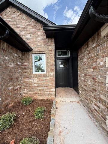 1320 Colonial Avenue, Tuttle, OK 73089