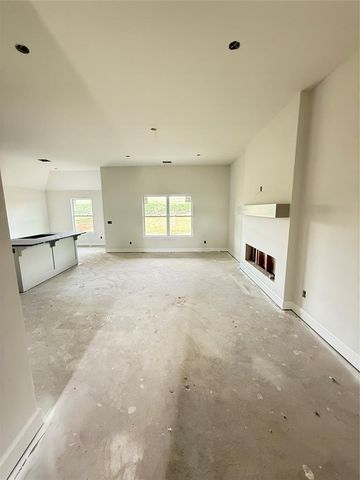 1320 Colonial Avenue, Tuttle, OK 73089