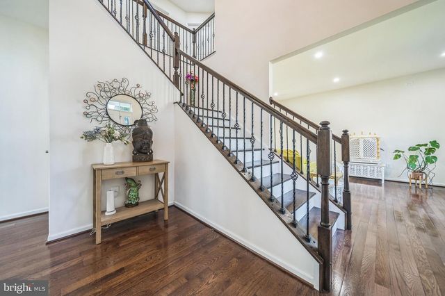 447 MAREGAN DR, Sellersville, PA 18960