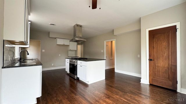 2935 Lafeuille Avenue, Cincinnati, OH 45211