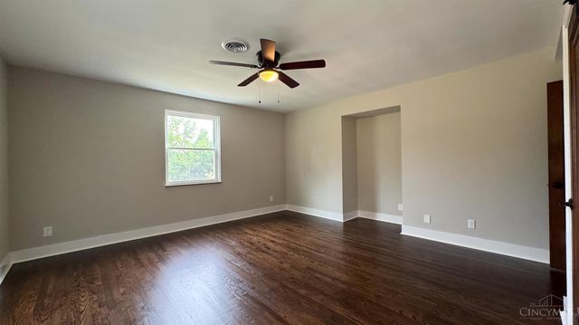 2935 Lafeuille Avenue, Cincinnati, OH 45211