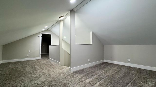 2935 Lafeuille Avenue, Cincinnati, OH 45211