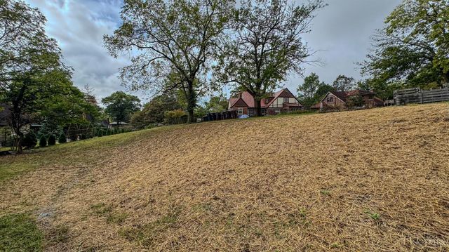 2935 Lafeuille Avenue, Cincinnati, OH 45211