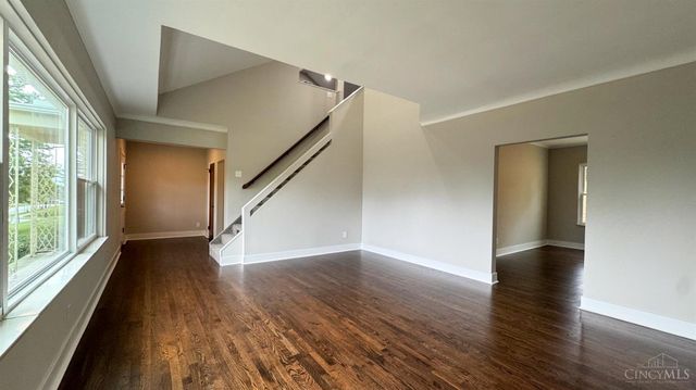 2935 Lafeuille Avenue, Cincinnati, OH 45211