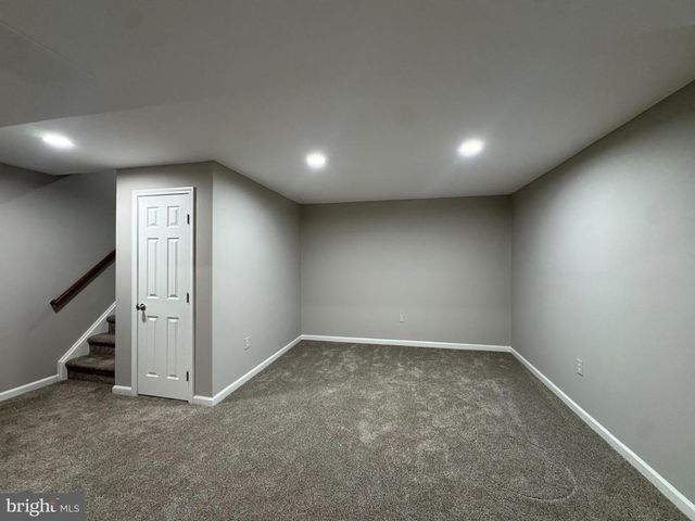15 LINDEN HILL WAY SW, Leesburg, VA 20175