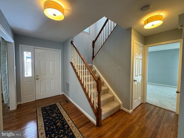 15 LINDEN HILL WAY SW, Leesburg, VA 20175