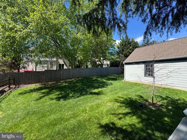 15 LINDEN HILL WAY SW, Leesburg, VA 20175