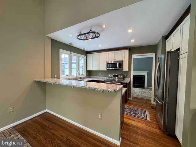 15 LINDEN HILL WAY SW, Leesburg, VA 20175