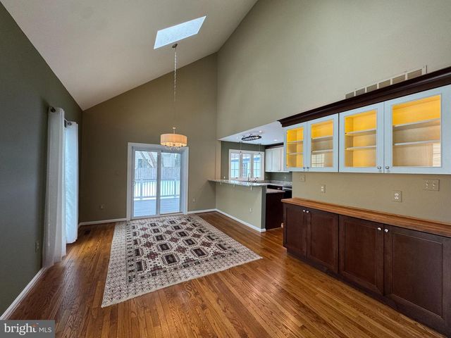 15 LINDEN HILL WAY SW, Leesburg, VA 20175