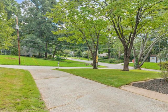 1993 Oak Valley Road, Decatur, GA 30035