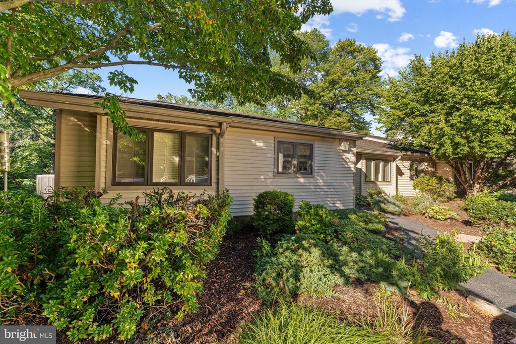 975 KENNETT WAY, West Chester, PA 19380