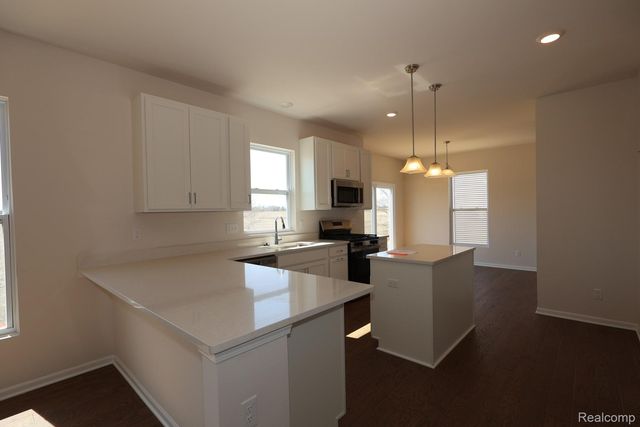 27138 Silo Drive, Saline, MI 48176