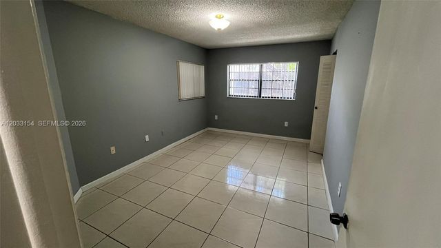 19025 NW 62nd Avenue 202, Hialeah, FL 33015
