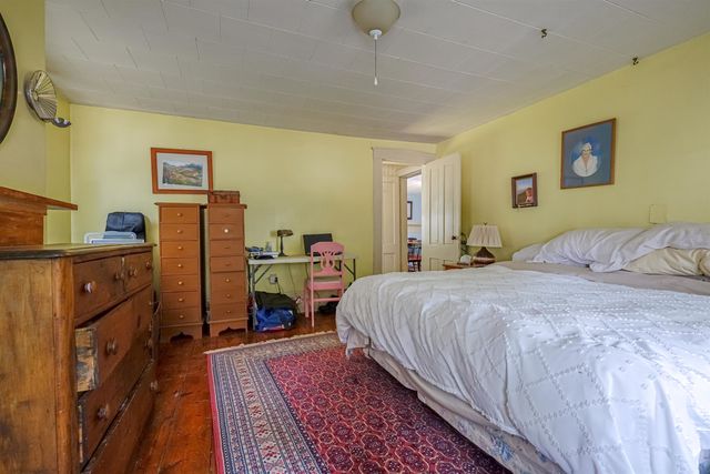 16 Francestown Road, Bennington, NH 03442