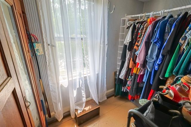 16 Francestown Road, Bennington, NH 03442