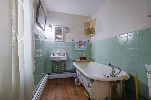 16 Francestown Road, Bennington, NH 03442