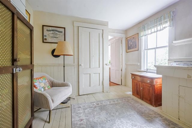 16 Francestown Road, Bennington, NH 03442