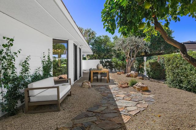 11 Sussex Court, Rancho Mirage, CA 92270