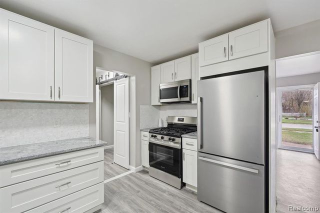 31435 Tyler Street, Wayne, MI 48184