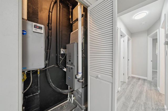 31435 Tyler Street, Wayne, MI 48184