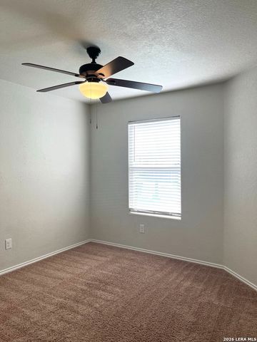 7515 Crestway Rdg, San Antonio, TX 78244