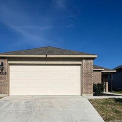 7515 Crestway Rdg, San Antonio, TX 78244