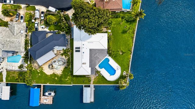 891 ISLAND WAY, Clearwater Beach, FL 33767