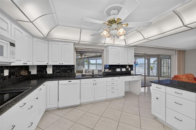 891 ISLAND WAY, Clearwater Beach, FL 33767