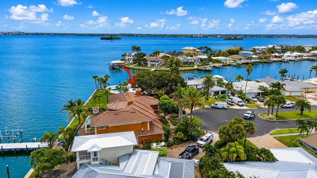 891 ISLAND WAY, Clearwater Beach, FL 33767