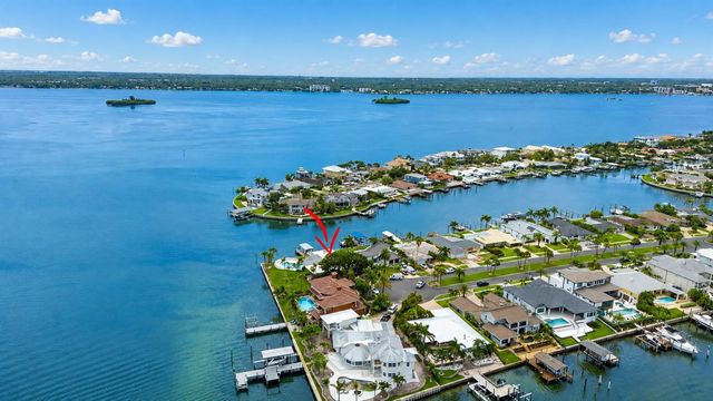 891 ISLAND WAY, Clearwater Beach, FL 33767