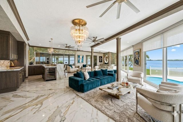 891 ISLAND WAY, Clearwater Beach, FL 33767