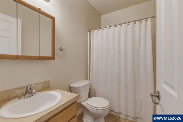 900 Trinity St NE, Albany, OR 97322