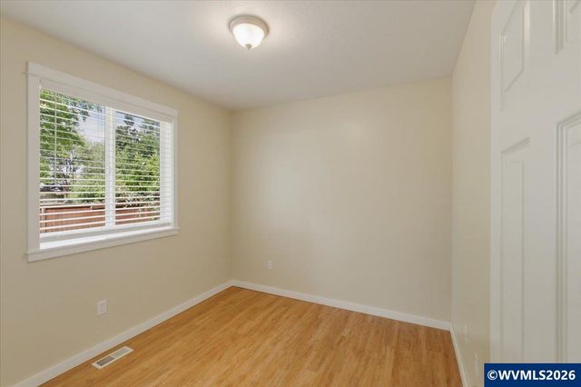 900 Trinity St NE, Albany, OR 97322